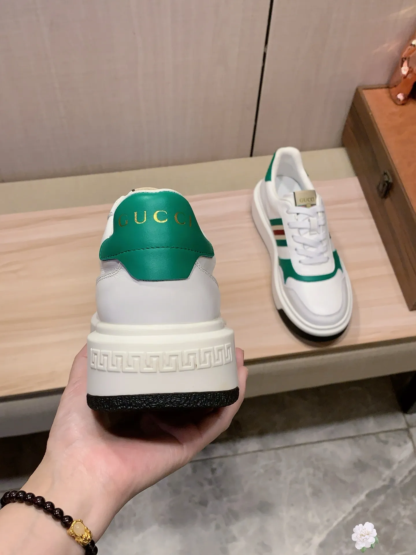 Men's men's shoes💰460💰💰🎩🎩[Lightning][Lightning] "Gucci*" The latest • popular casual shoes, top brand [seduce] luxury ~ purchasing agency, top ~ quality. [Strong] The upper is made of imported breathable cowhide with material ➕ breathable sheepskin feet (•) and fine workmanship. The original stylish and stylish soft rubber wear-resistant and non-slip outsole is light and comfortable on the feet. The real thing looks better when photographed in person. 0127: code: 38-44, 3️⃣ colors selected